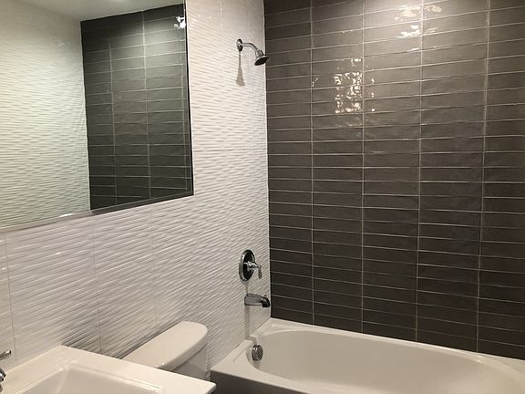 4th image of 45 Clifton Pl #23E