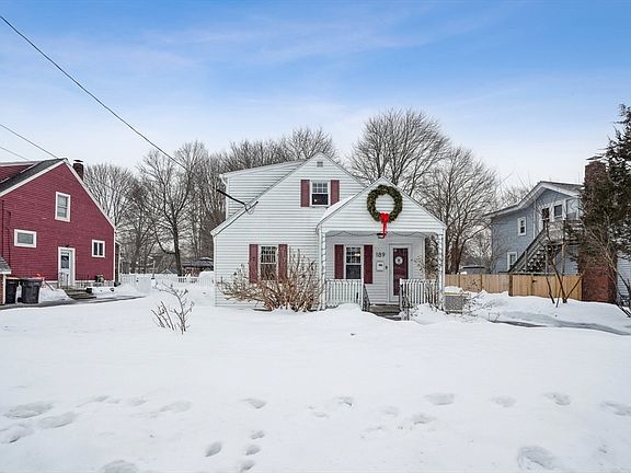 3rd image of 189 Danforth St