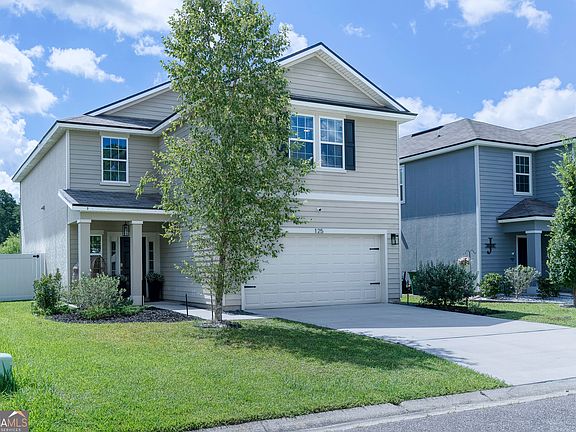 2nd image of 125 Ashwood Cir