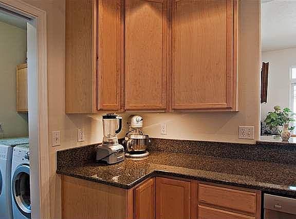 5th image of 629 SE Kiwanis Dr