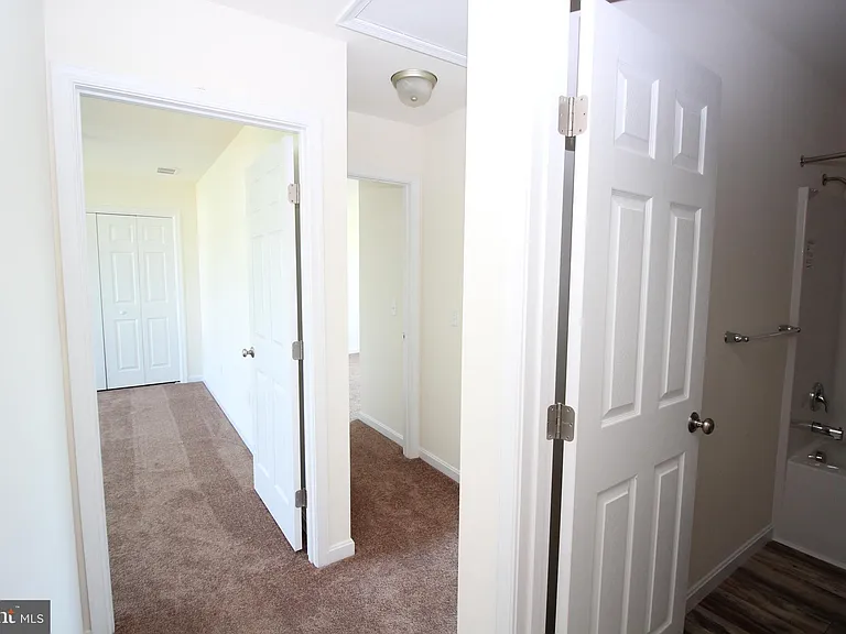 82 Filbert Dr — Photo 25