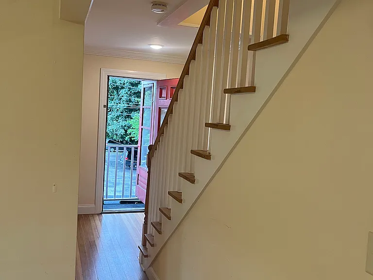13 Maple St — Photo 7
