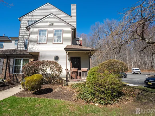 6202 Cedar Ct, Monmouth Junction, NJ 08852