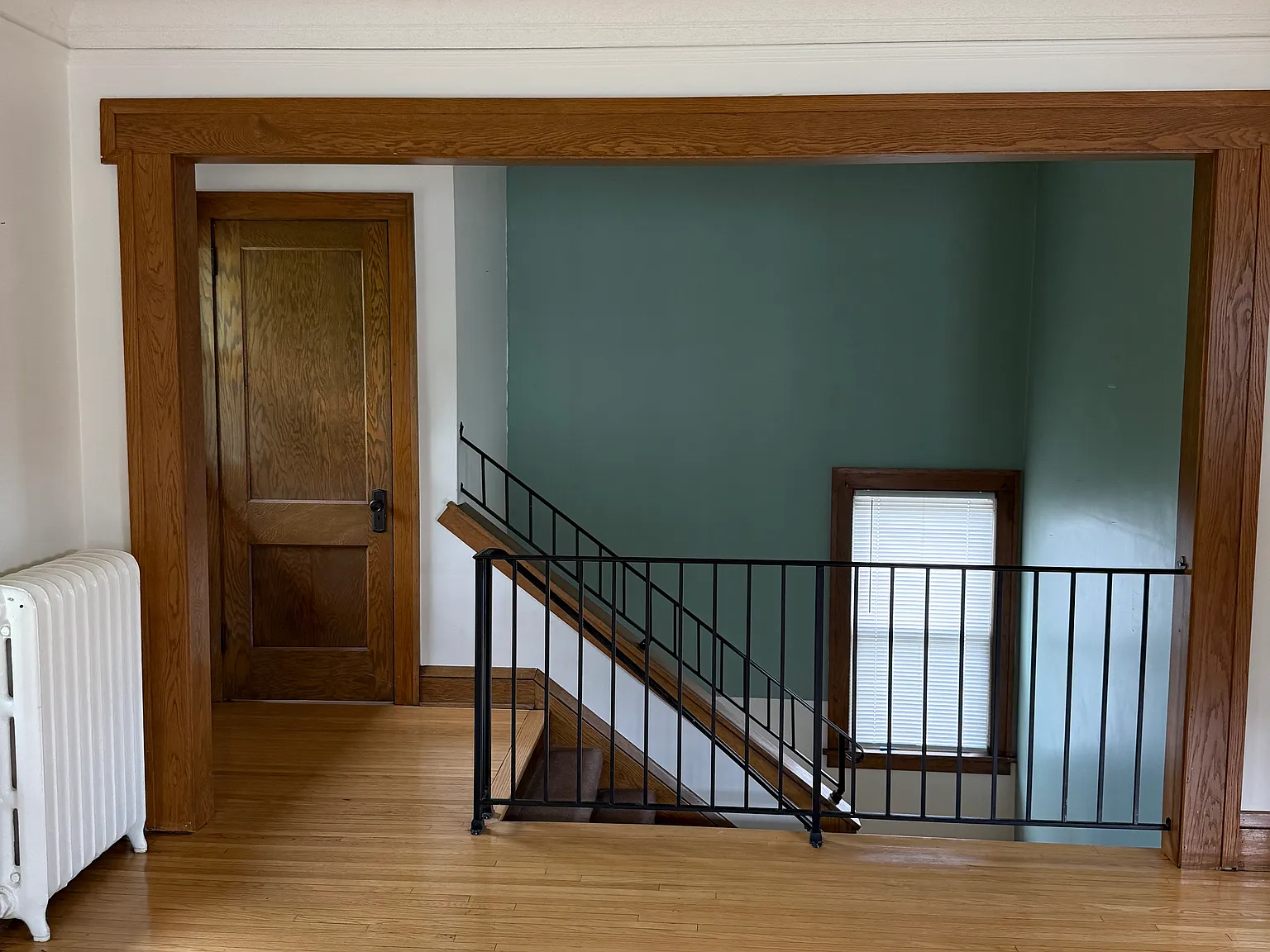 3 bed, 1500 sqft, $2,050 — Photo 3