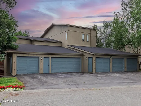 215 W 22nd Ave #305, Anchorage, AK 99503