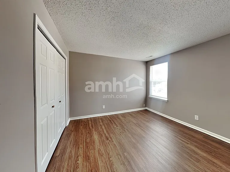 1355 Round Lake Rd — Photo 18