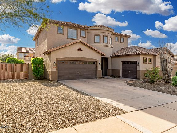 2nd image of 2531 W CAVALRY Drive
