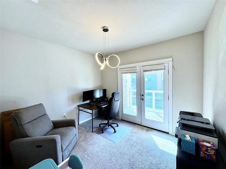 3919 Vaughan St — Photo 16