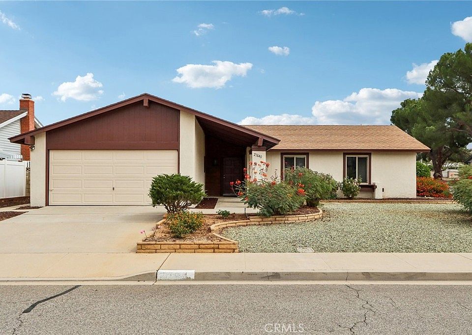 1st image of 27640 Camden Way