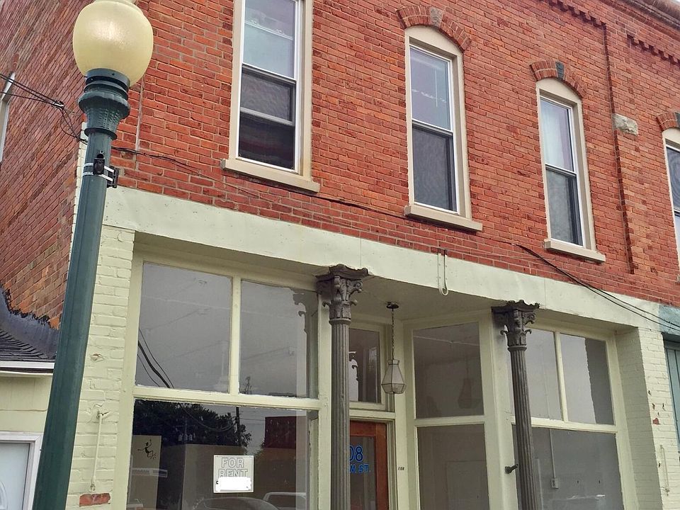1st image of 108 Crum St