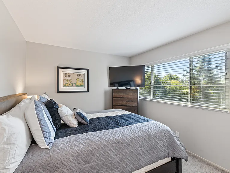 245 Firestone Dr — Photo 14