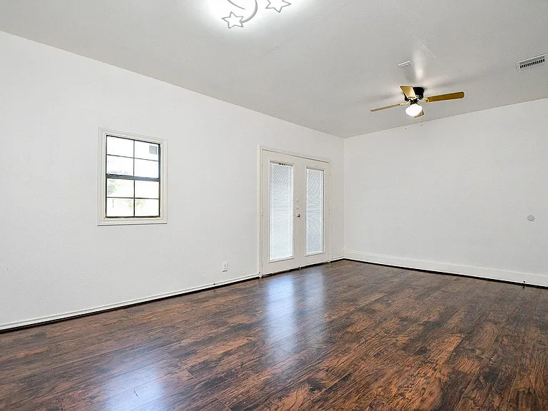 7203 Santa Rita Dr — Photo 15