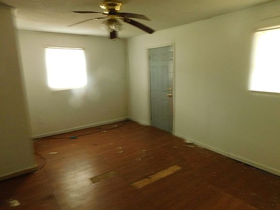 5th image of 413 E Revels Ave