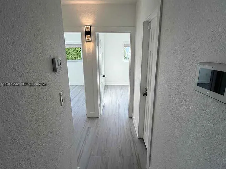 SW 96th Ave — Photo 20