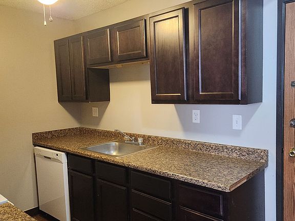 2nd image of 3720 Martin Luther King Jr Pkwy Unit 4