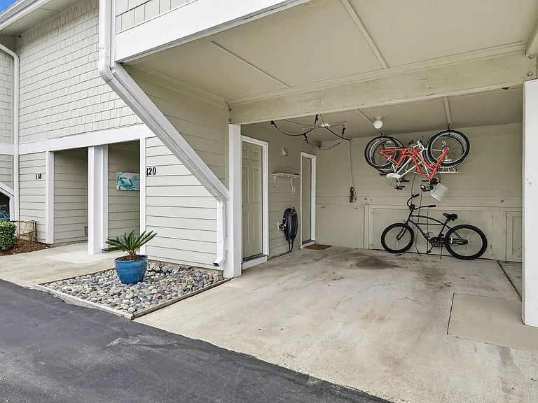 120 Driftwood Ct — Photo 15