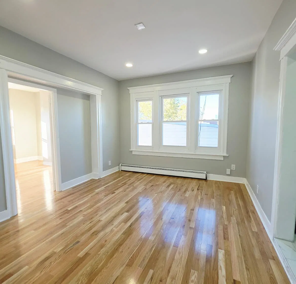4 bed, 1200 sqft, $2,650 — Photo 4