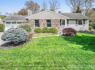 56 Elmhurst Dr SE, Grand Rapids, MI