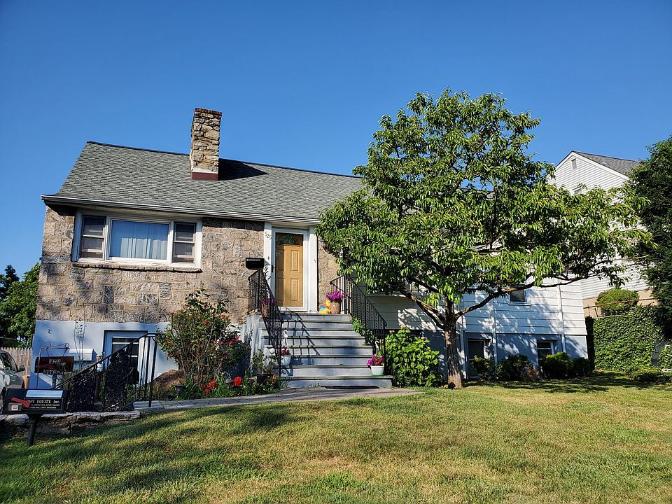 1st image of 525 Rockland Ave #2