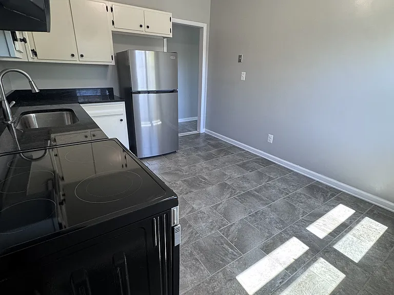 400 Riverside Dr #OVERLOOKMIDDLE10 — Photo 4