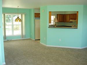 3rd image of 4084 Beacon Hill Dr