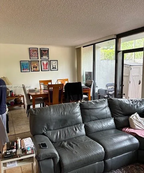 3190 Bird Ave — Photo 12