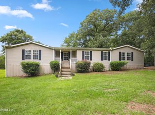 9193 Magnolia Holmesville Rd, McComb, MS 39648
