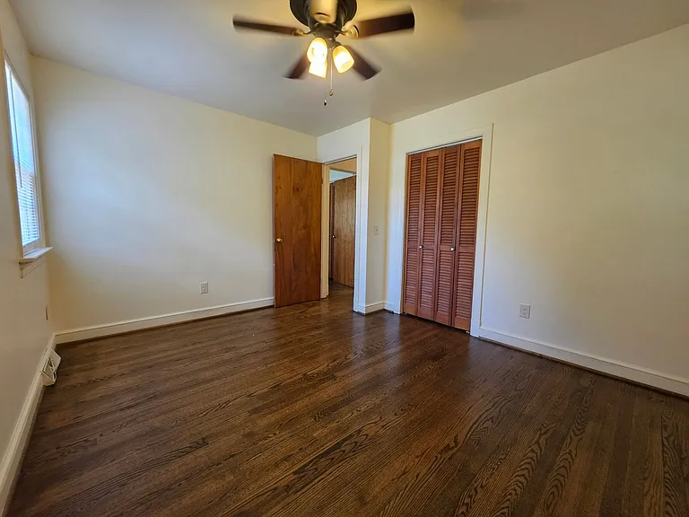318 Jasper Ln — Photo 10