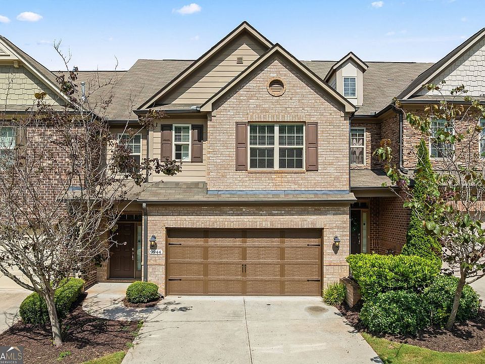 1st image of 9944 Cameron Parc Cir