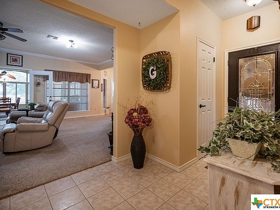 3rd image of 149 Twin Lakes Cir