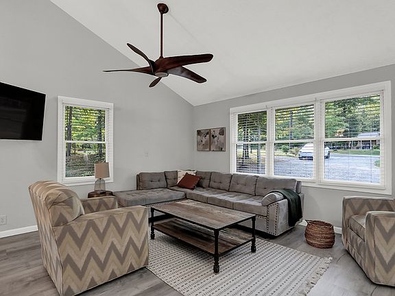 5th image of 1812 Dan Patch Ln
