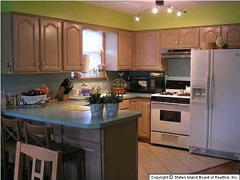 2nd image of 26 Mann Ave