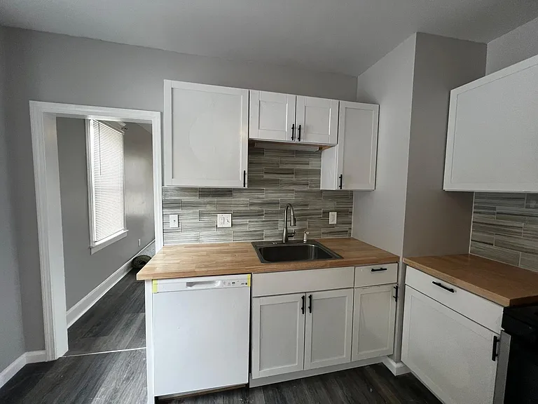 41 Putnam St — Photo 8