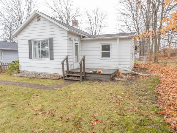 308 Finley Ave, Big Rapids, MI 49307