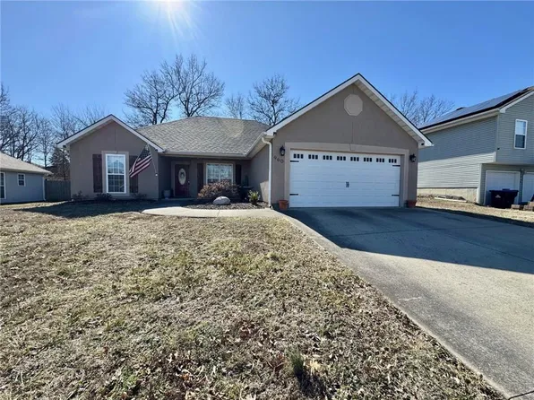 960 E Market St, Warrensburg, MO 64093