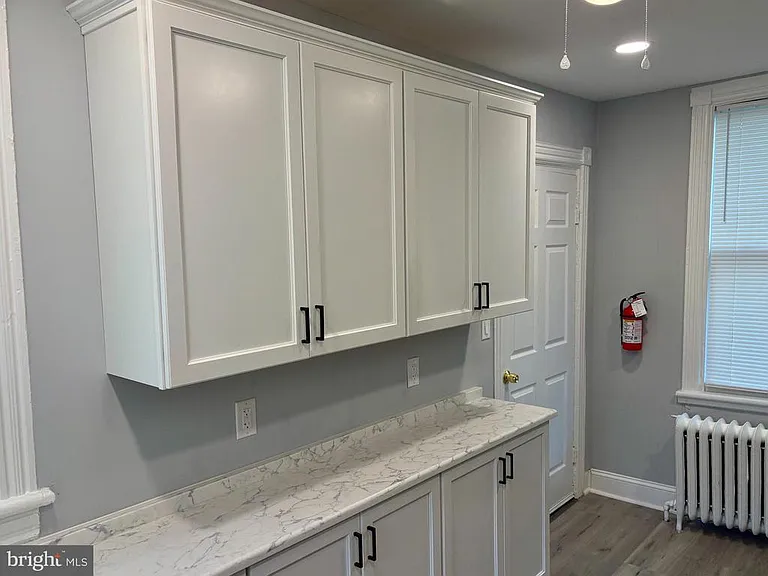 735 Morgan Ave #1 — Photo 4