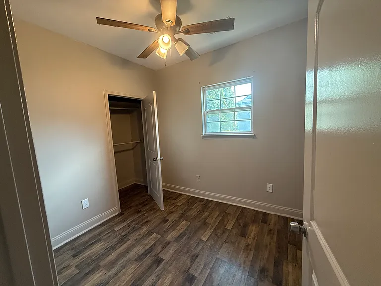 4123 Eagle St — Photo 5
