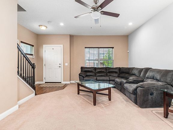 5th image of 789 Reinhard Ave