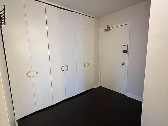 5th image of 1355 N Sandburg Ter APT 1408
