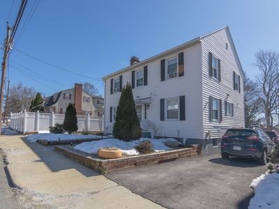 1086 Essex St, Lawrence, MA, 01841