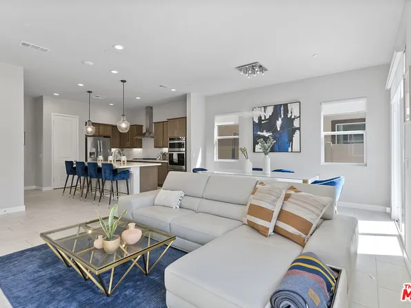 551 Daniel Freeman Cir, Inglewood, CA 90301