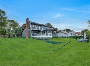 1055 Bay Home Rd, Southold, NY 11971