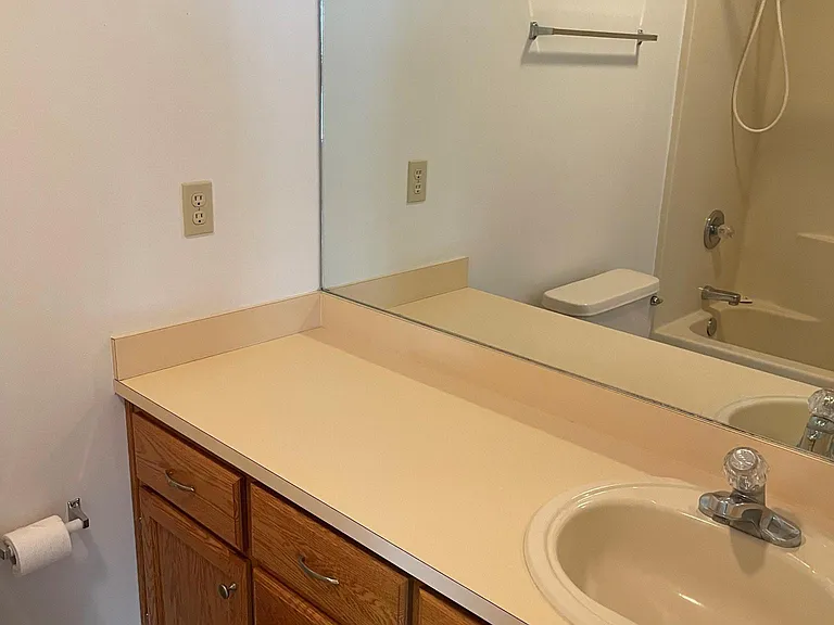 116 SE Willow Dr — Photo 11