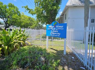 17255 SW 95th Ave APT 211, Palmetto Bay, FL 33157