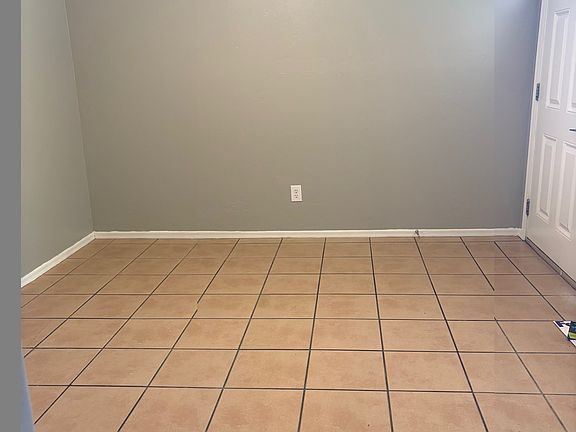 4th image of 426 Camino Del Patio