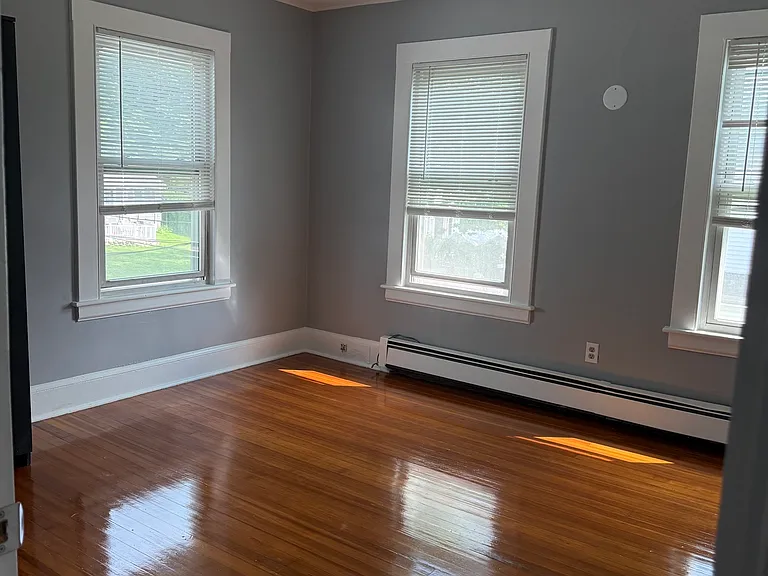 231 N Main St — Photo 9