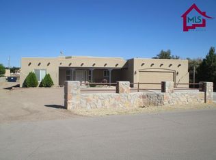 1919 River Ct, Las Cruces, NM 88007
