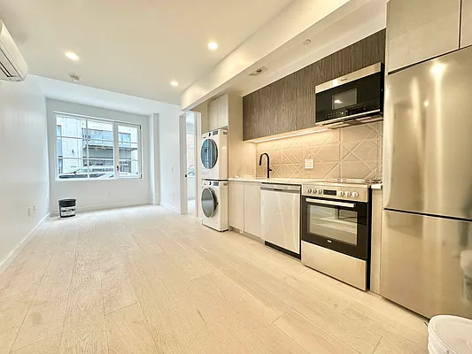 Rented by Doorway NYC, LLC | media 6