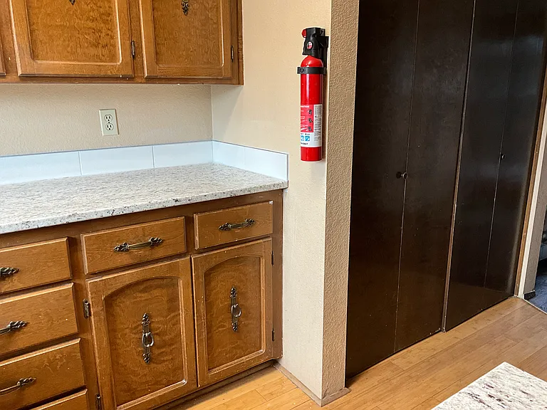 Kitchen and laundry area