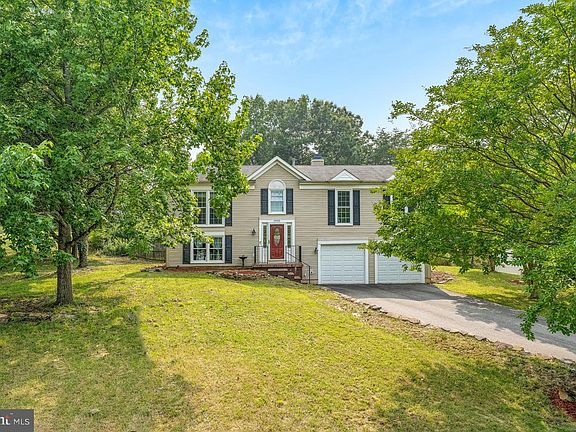 3rd image of 5900 Chadwick Ct